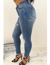 QUEEN HEARTS JEANS - BLUE - SUPER SKINNY RIPPED ROLL UP - 686