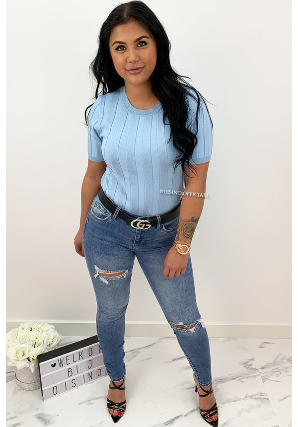 LIGHT BLUE - 'SABINE' - RIBBED SHORT SLEEVE TOP