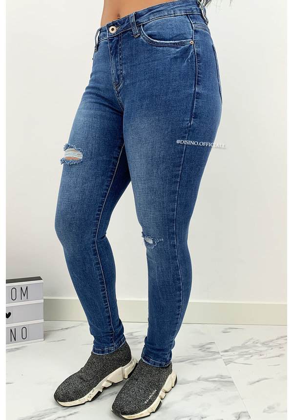 QUEEN HEARTS JEANS - BLUE - SKINNY RIPS DETAIL - 698