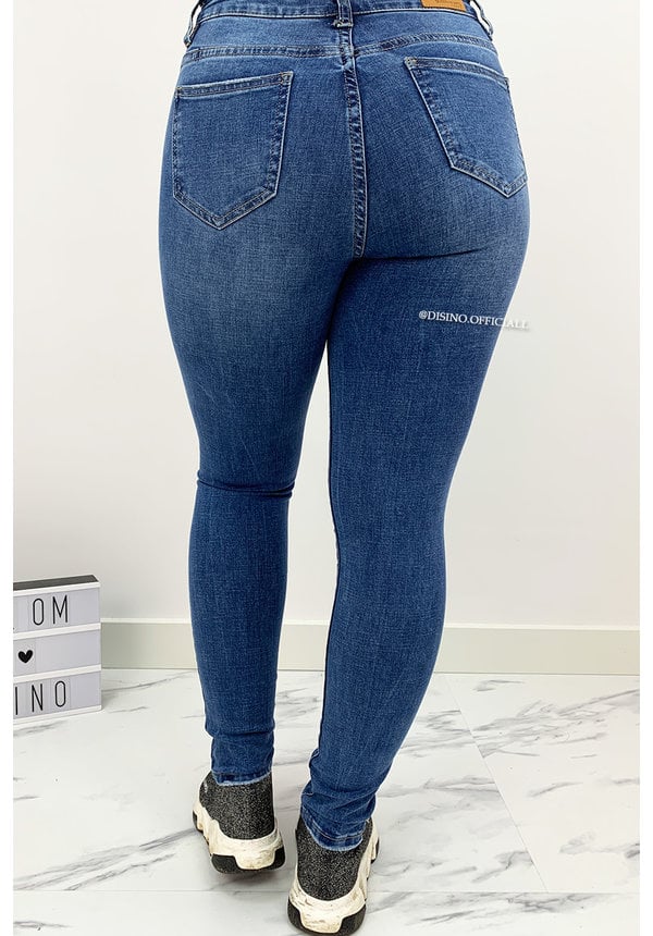 QUEEN HEARTS JEANS - BLUE - SKINNY RIPS DETAIL - 698