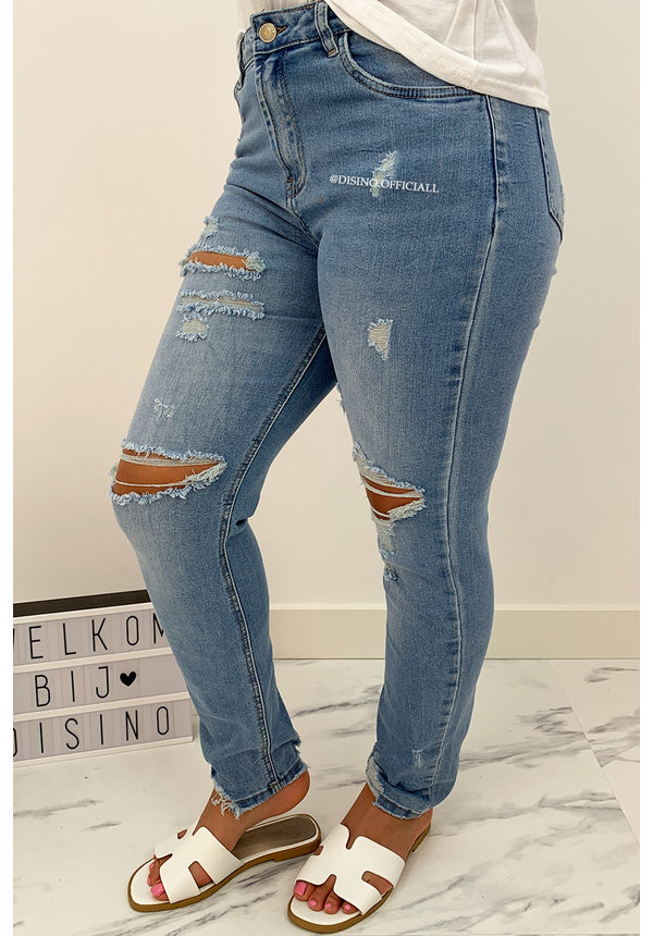 QUEEN HEART JEANS - LIGHT BLUE - SLIM FIT RIPPED BOYFRIEND JEANS - 760