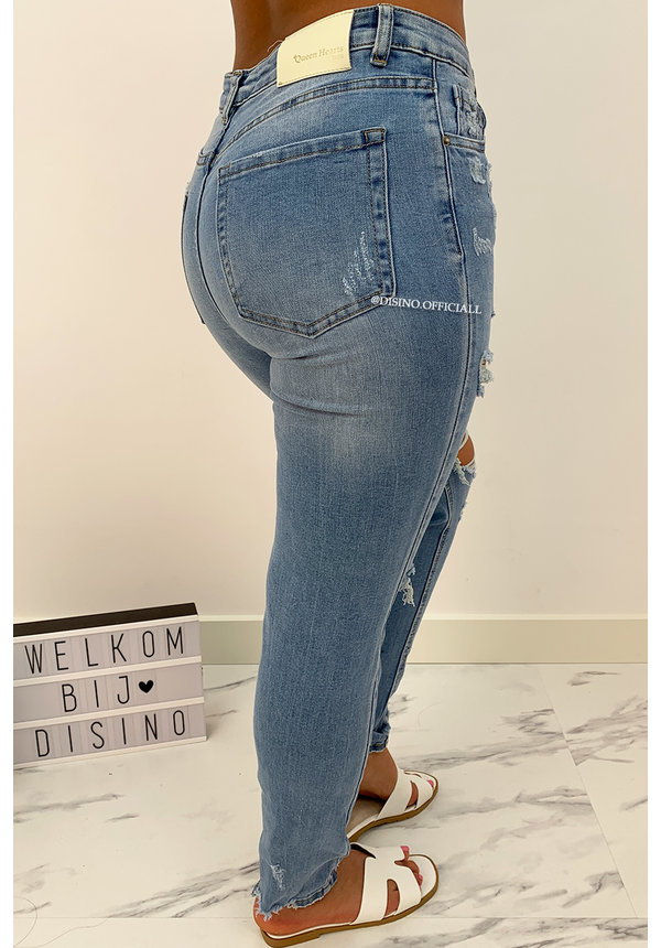 QUEEN HEART JEANS - LIGHT BLUE - SLIM FIT RIPPED BOYFRIEND JEANS - 760