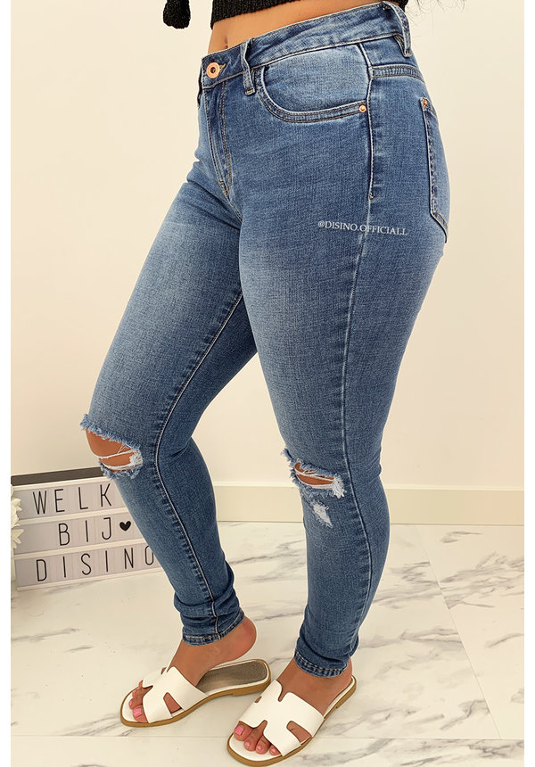 QUEEN HEARTS JEANS - BLUE - SUPER SKINNY RIPPED KNEE - 694