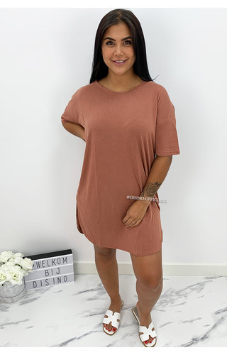 CAMEL - 'RIKKIE' - PREMIUM QUALITY OVERSIZED BASIC TEE DRESS 