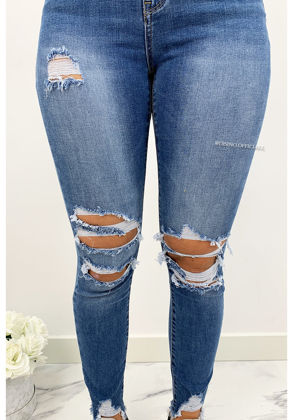 QUEEN HEARTS JEANS - BLUE - HIGH WAIST RIPPED SKINNY JEANS - 847