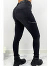 QUEEN HEARTS JEANS - BLACK - PERFECT RIPPED SUPER HIGH WAIST - 834