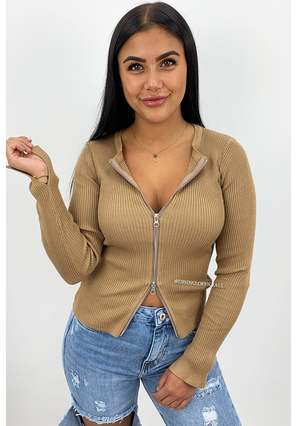 CAMEL - 'KENDALL' - ZIPPED TOP