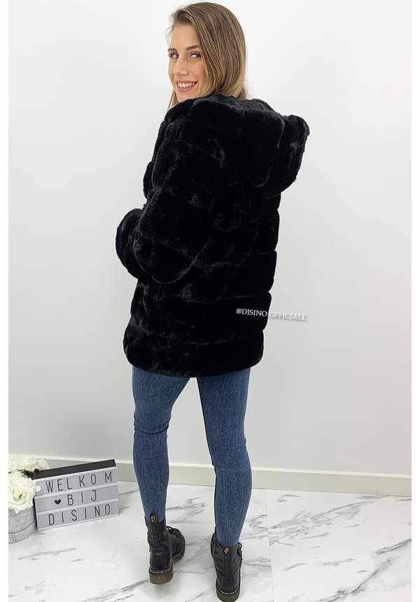 BLACK - 'CUDDLE ME' - PREMIUM QUALITY FAUX FUR COAT WITH CAPUCHON