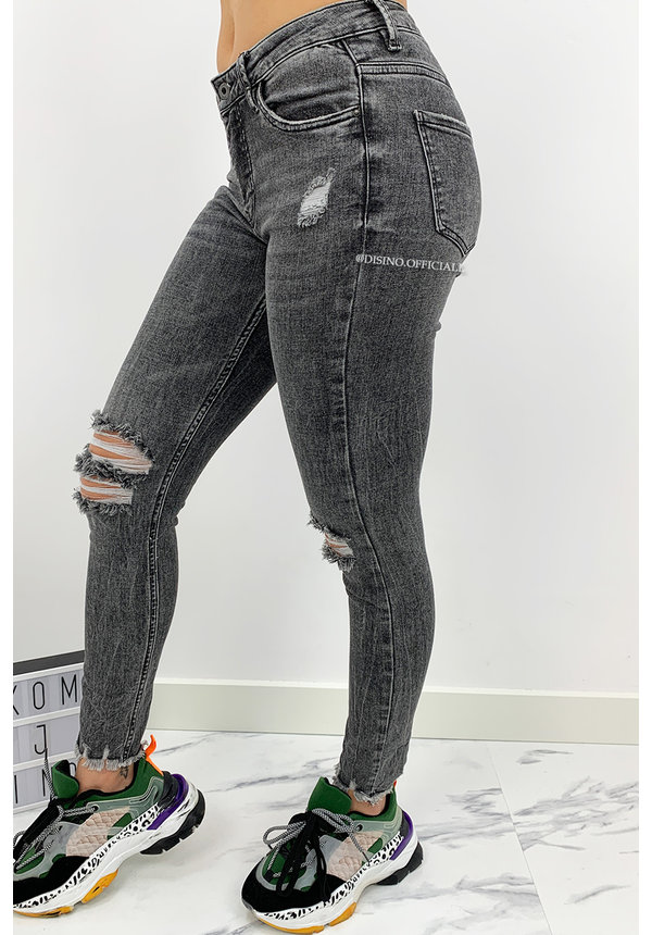 QUEEN HEARTS JEANS - GREY - PERFECT RIPPED SKINNY - 731