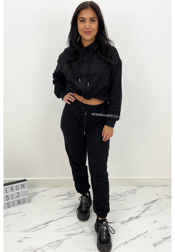 BLACK - 'LENORA' - CROPPED JOGGER SET