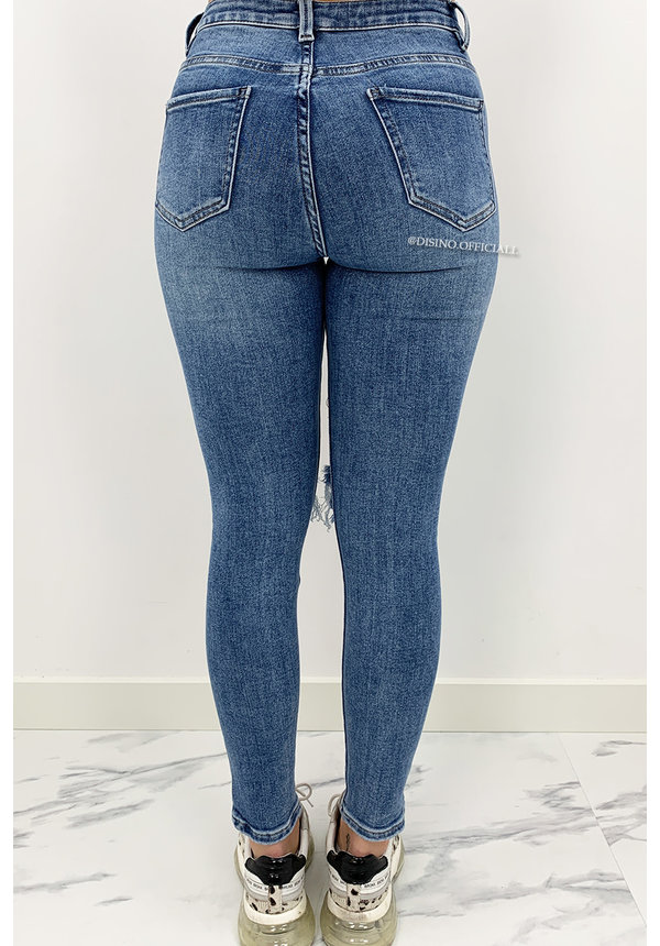 QUEEN HEARTS JEANS - WASHED BLUE - RIPPED SKINNY HIGH WAIST - 851