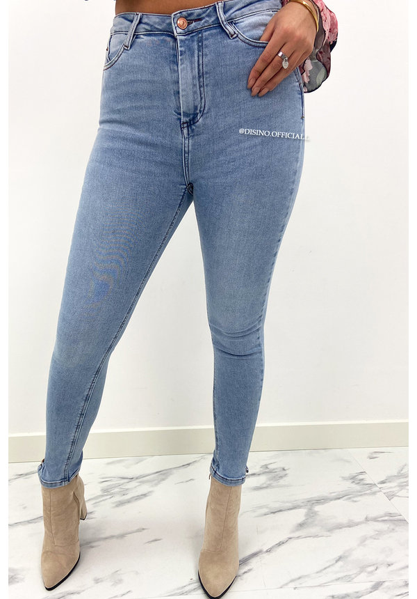 QUEEN HEARTS JEANS - LIGHT BLUE - PERFECT SUPER HIGH WAIST - 877