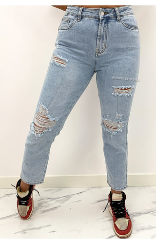 QUEEN HEART JEANS - LIGHT BLUE - DESTROYED MUM JEANS - 880 