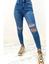 QUEEN HEARTS JEANS - BLUE - PERFECT FIT DESTROYED HIGH WAIST - 066