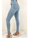 QUEEN HEARTS JEANS - LIGHT BLUE - PERFECT HIGH WAIST JEANS - 907