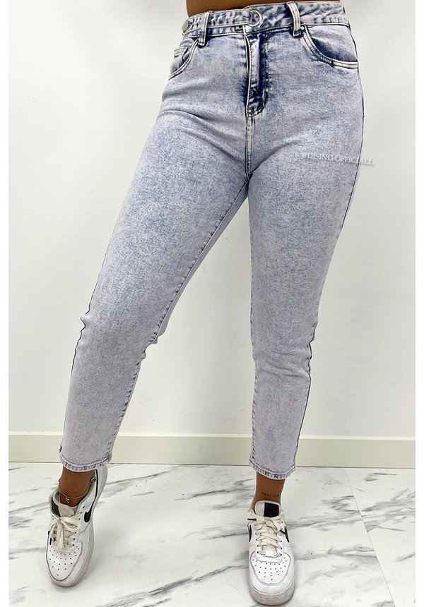 QUEEN HEART JEANS - WHITE WASH BLUE - SUPER STRETCH MUM JEANS - 031