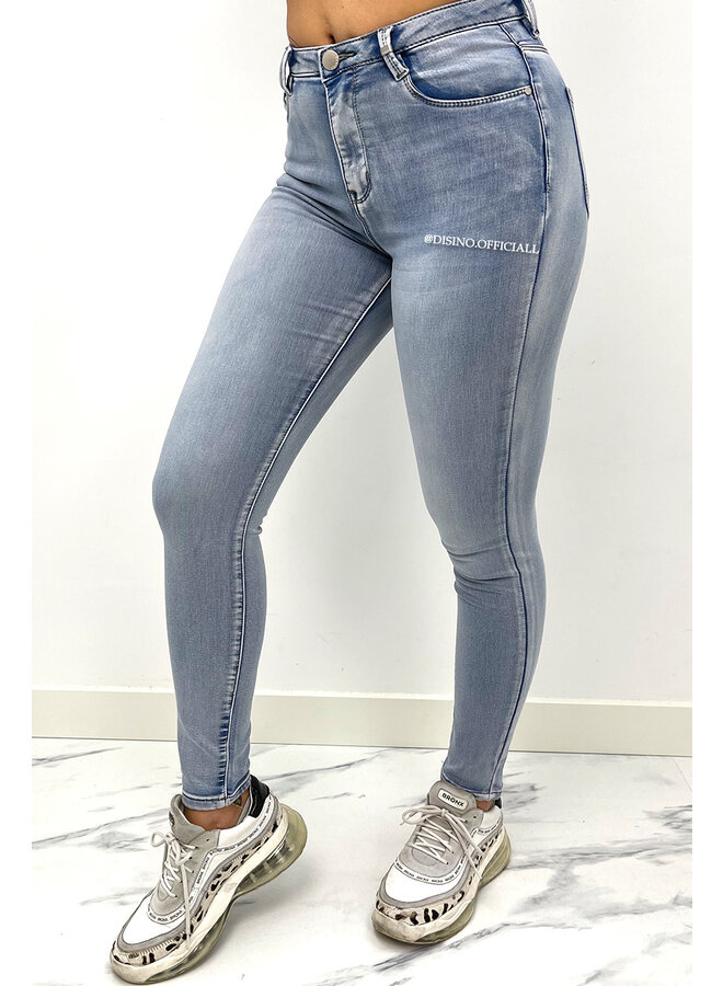 TOXIC JEANS - LIGHT BLUE - SUPER STRETCH MID WAIST SKINNY - 711
