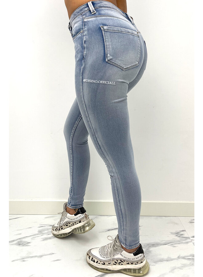 TOXIC JEANS - LIGHT BLUE - SUPER STRETCH MID WAIST SKINNY - 711