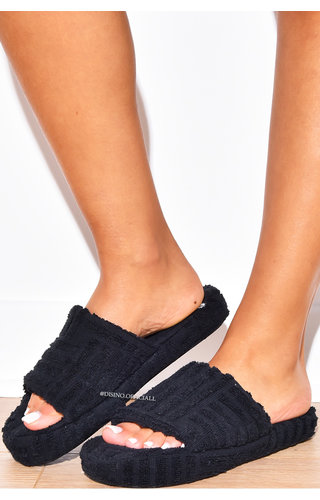 BLACK - 'ZIVA' - INSPIRED FLAT TEXTURED SANDALS BLACK - 'ZIVA' - INSPIRED FLAT TEXTURED SANDALS