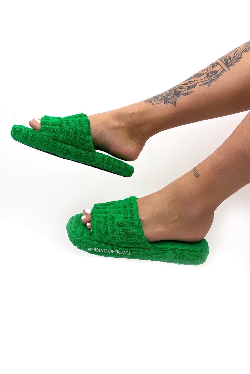 Slippers groen deals