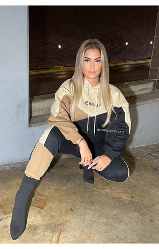 BLACK - 'ENERGY JOGGER SET' - PREMIUM QUALITY SWEATER + JOGGER SET BLACK - 'ENERGY JOGGER SET' - PREMIUM QUALITY SWEATER + JOGGER SET