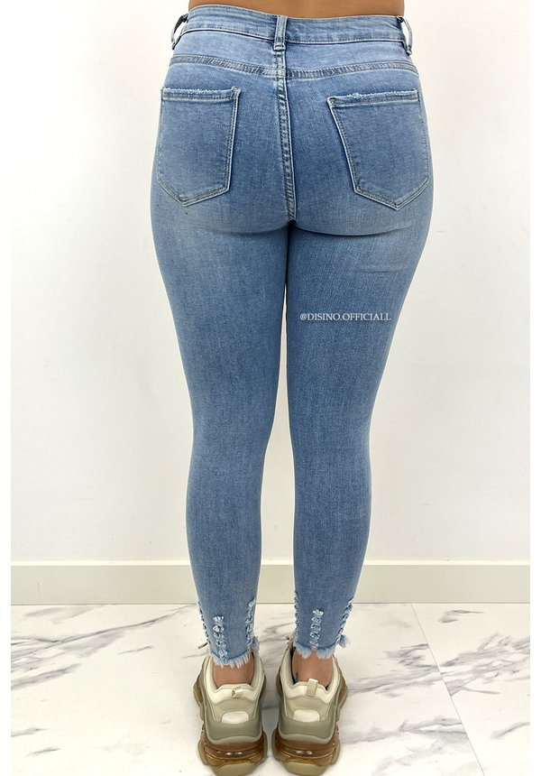 LAULIA - LIGHT BLUE - MEDIUM WAIST RIPPED SKINNY JEANS CROPPED - 318