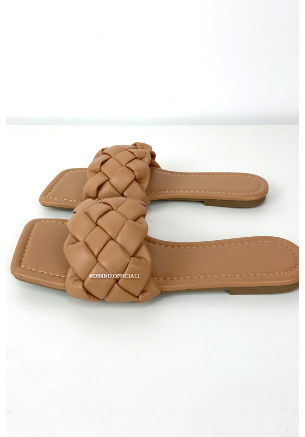 NUDE - 'MILA SLIDERS' - BRAIDED SLIPPERS