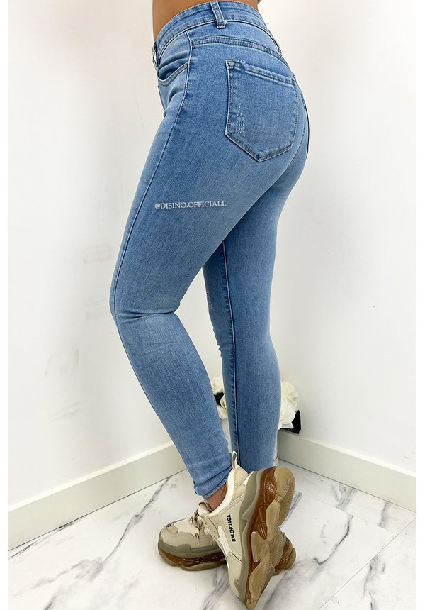 REDIAL - LIGHT BLUE - MEDIUM WAIST SKINNY JEANS - 8088