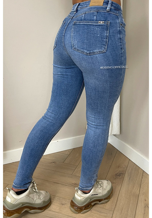 QUEEN HEARTS JEANS - LIGHT BLUE - SUPER STRETCH SKINNY JEANS - 667