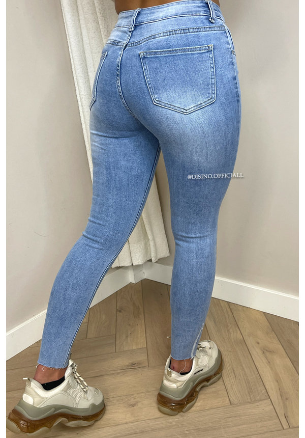 REDIAL - LIGHT BLUE - PERFECT HIGH WAIST SKINNY JEANS - 8238