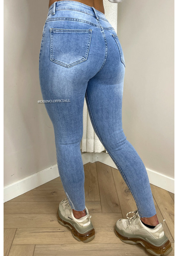 REDIAL - LIGHT BLUE - PERFECT HIGH WAIST SKINNY JEANS - 8238