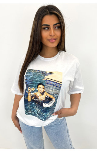 WHITE - 'KENDALL TEE' - EXTRA OVERSIZED DESIGNER PRINT TEE WHITE - 'KENDALL TEE' - EXTRA OVERSIZED DESIGNER PRINT TEE