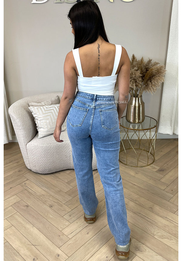 BLUE - 'NEW YORK' - PERFECT FIT STRETCH HIGH WAIST STRAIGHT LEG JEANS - 2022