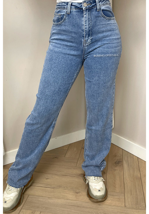 BLUE - 'NEW YORK' - PERFECT FIT STRETCH HIGH WAIST STRAIGHT LEG JEANS - 2022