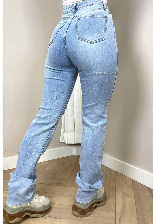 LIGHT BLUE - 'MIAMI' - EXTRA LONG SUPER STRETCH STRAIGHT LEG JEANS