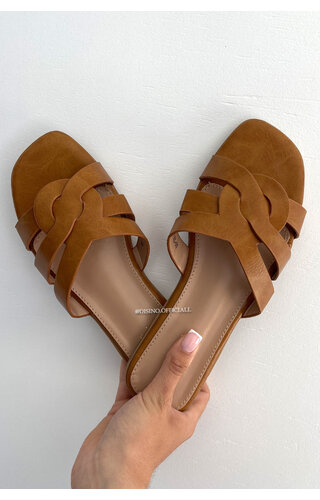 CAMEL - 'ZAAR SLIDERS' - INSPIRED SLIPPERS 