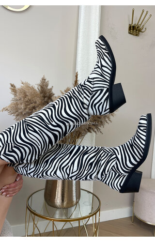 ZEBRA - 'PAIGE COWBOY BOOTS' - PREMIUM QUALITY ZEBRA FUR COWBOY BOOTS 