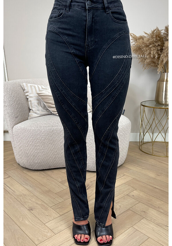 BLACK - 'VALENTINA JEANS' - PREMIUM QUALITY MUG INSPIRED SKINNY JEANS