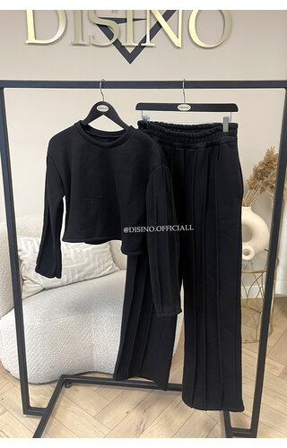 BLACK - 'KENDALL JOGGER SET' - PREMIUM QUALITY INSPIRED STRIPED JOGGER BLACK - 'KENDALL JOGGER SET' - PREMIUM QUALITY INSPIRED STRIPED JOGGER