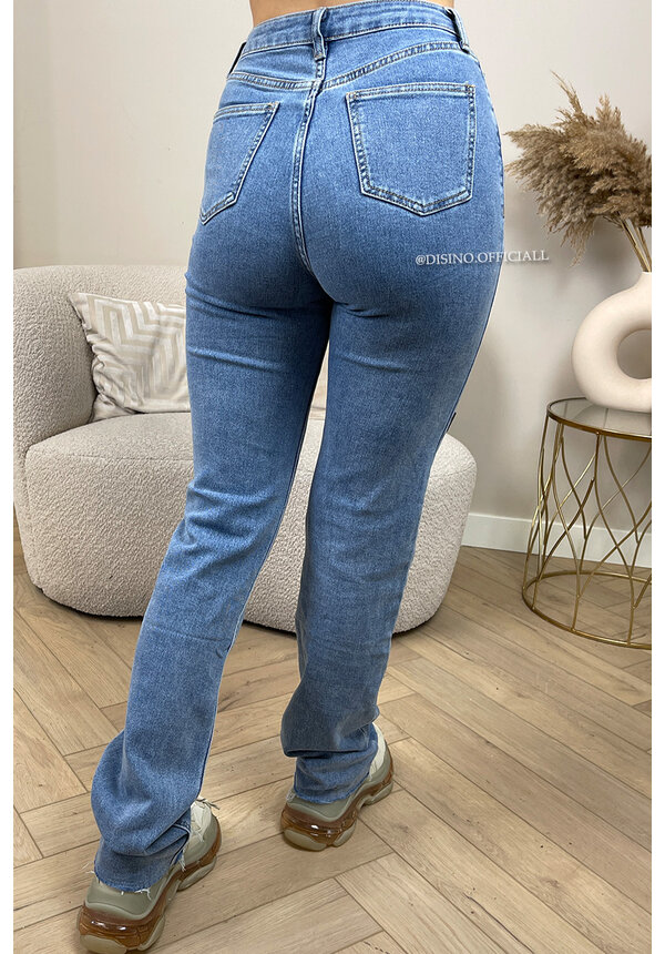 BLUE - 'BEVERLY' - EXTRA LONG SUPER STRETCH STRAIGHT LEG JEANS