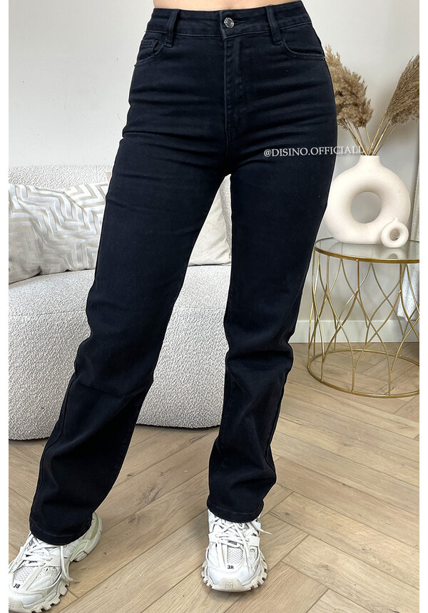 BLACK - 'CALIFORNIA' - PERFECT FIT STRETCH HIGH WAIST STRAIGHT LEG JEANS