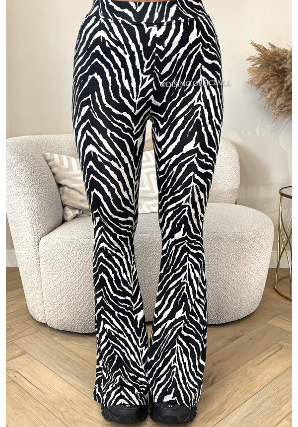 BLACK ZEBRA - 'SARAH FLARE' - SOFT PERFECT FIT LEO FLARED PANTS