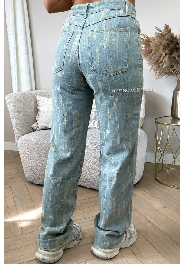 VINTAGE GREEN - 'TYLER JEANS' -EXCLUSIVE  STRAIGHT LEG DISTRESSED JEANS