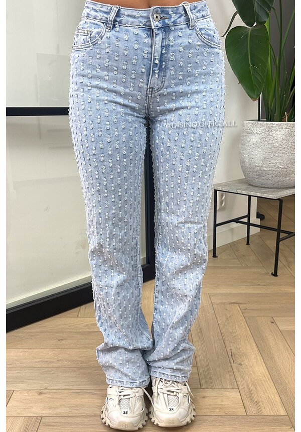 LIGHT BLUE - 'WHITNEY JEANS' - SUPER STRETCH INSPIRED RELIEF  STRAIGHT LEG JEANS