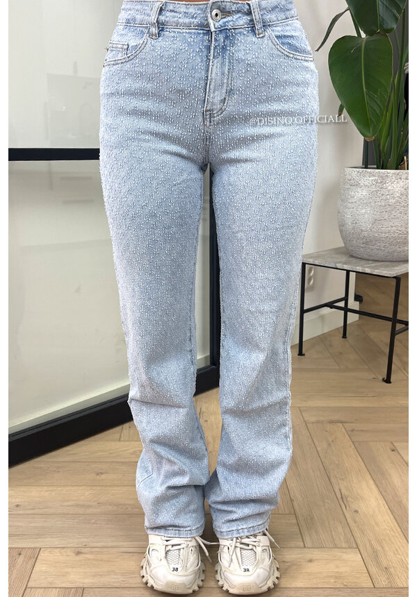 LIGHT BLUE - 'RILEY JEANS' - SUPER STRETCH INSPIRED RELIEF  STRAIGHT LEG JEANS