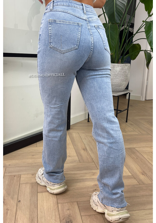 LIGHT BLUE - 'SYDNEY' - EXTRA LONG SUPER STRETCH STRAIGHT LEG JEANS