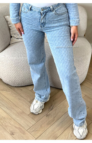 LIGHT BLUE - 'RILEY JEANS' - SUPER STRETCH INSPIRED RELIEF  STRAIGHT LEG JEANS 
