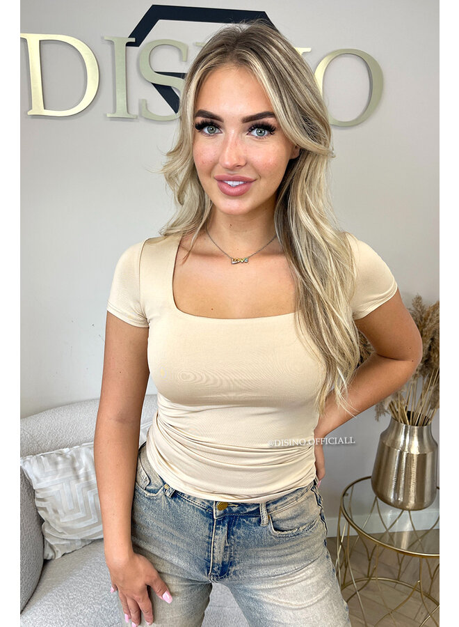 BEIGE - 'SHORT NICOLE SQUARE' - PERFECT FIT SHORT SLEEVE TOP
