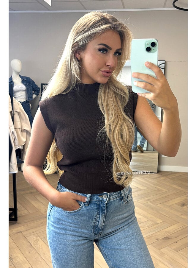 CHOCO - 'CLEO' - BOYFRIEND PUFF SHOULDER TOP