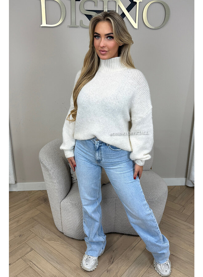 BEIGE - 'KYRA KNIT' - OVERSIZED SOFT KNIT